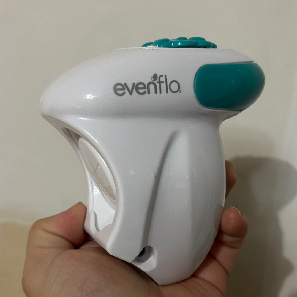 Evenflo White Electric Breast Pump